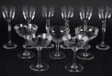 Conjunto de taças, composto de: 5 taças para ch... - Conjunto de taças, composto de: 5 taças para champagne e 6 taças para licor. Total: 11 peças.