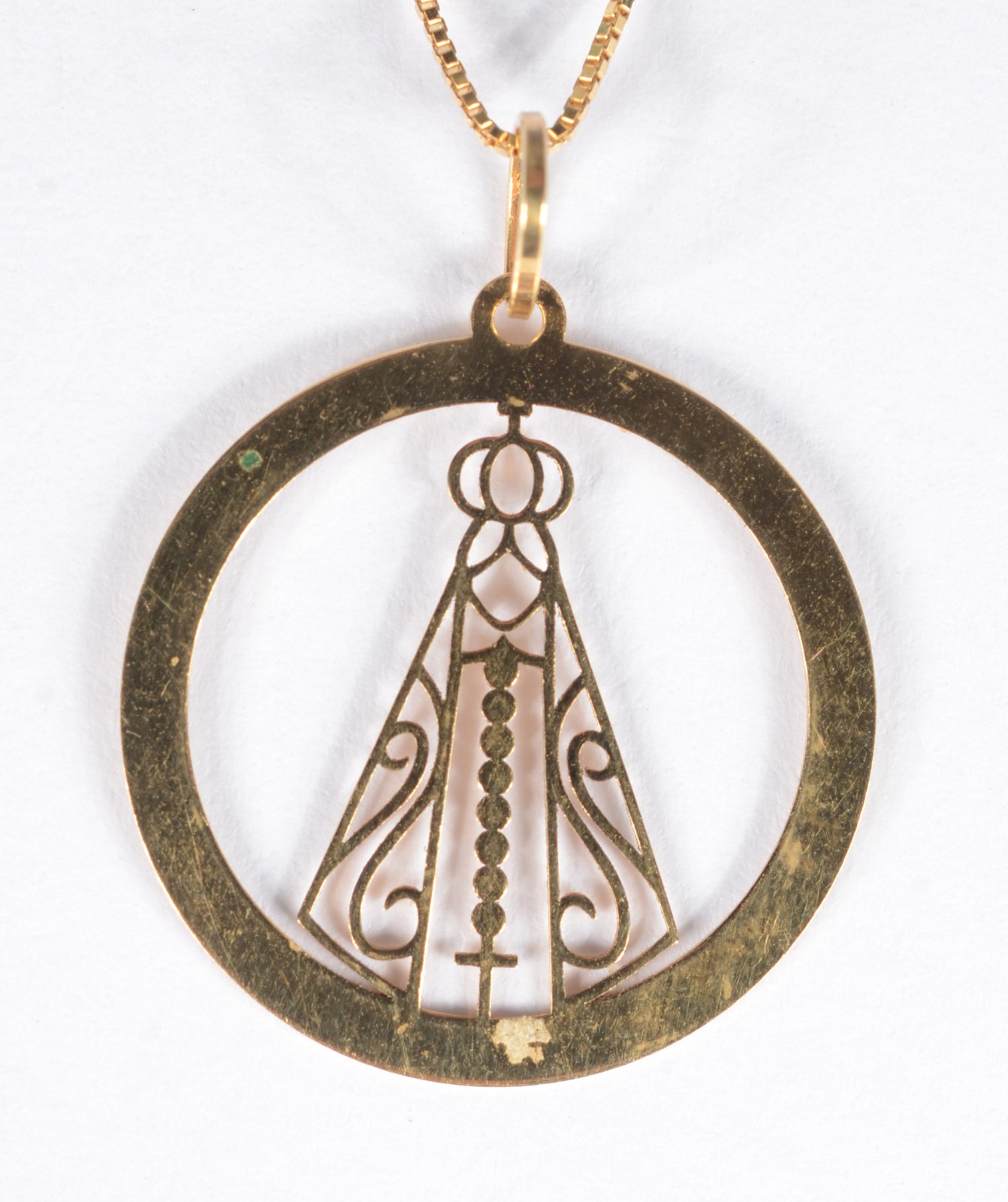 Gargantilha com pendente de Nossa Senhora Aparecida de ouro 18 k... - foto 4 de 8