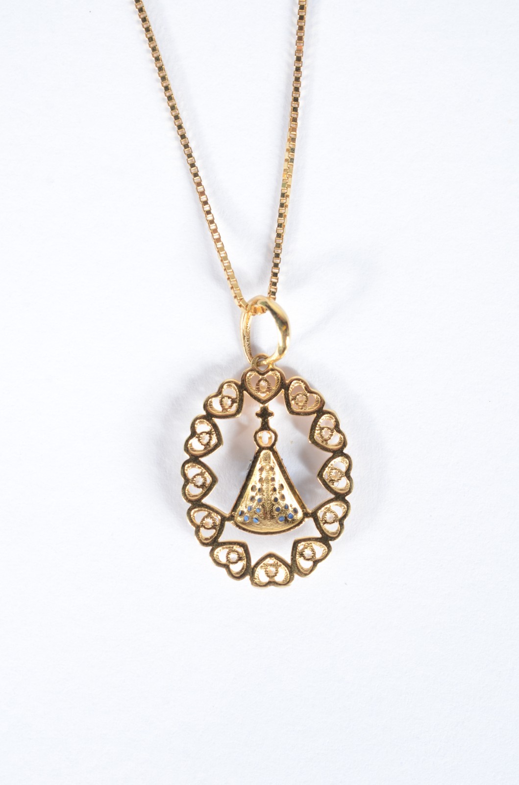 Colar com pendente Nossa Senhora Aparecida de ouro 18 k., contraste... - foto 5 de 6