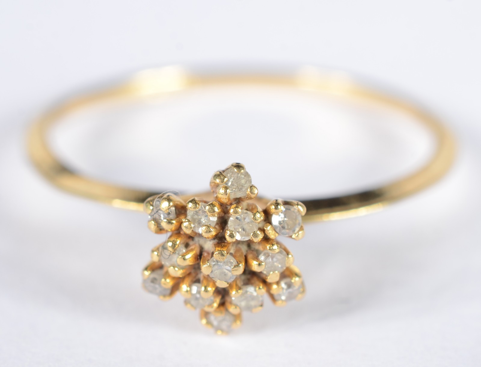 Anel feitio chuveiro de ouro 18 k., contraste 750 mls. Aro 15. (Por... - foto 4 de 5