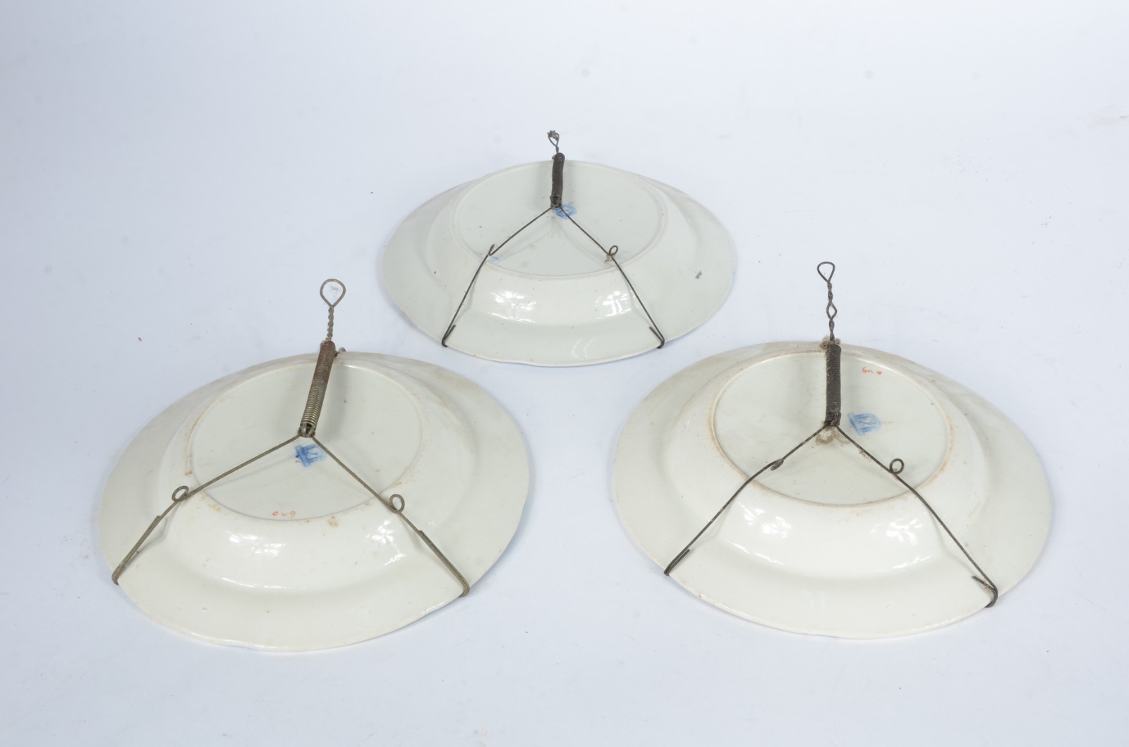 Sopeira de porcelana inglesa (rachada e tampa com rachadura e furo)... - foto 3 de 10