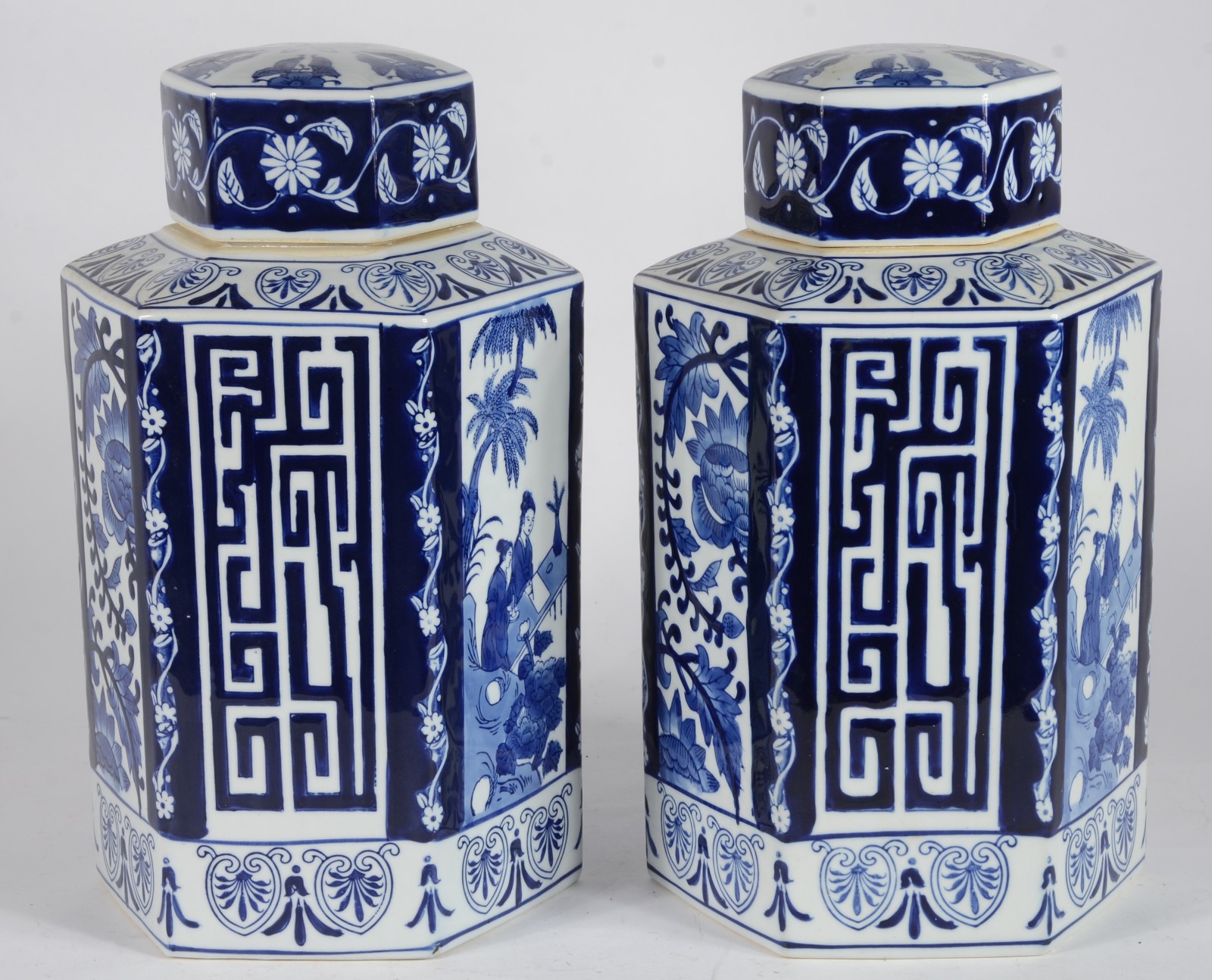 Par de potiches de porcelana oriental decorados com gueixas e... - foto 2 de 6