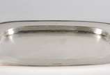 Franco Lapini (1963),  - Duas travessas italianas de silver plate com alças de cristal, sendo uma no feitio oval e outra retangular. Pequenos desgastes. Assinada e datada de 1