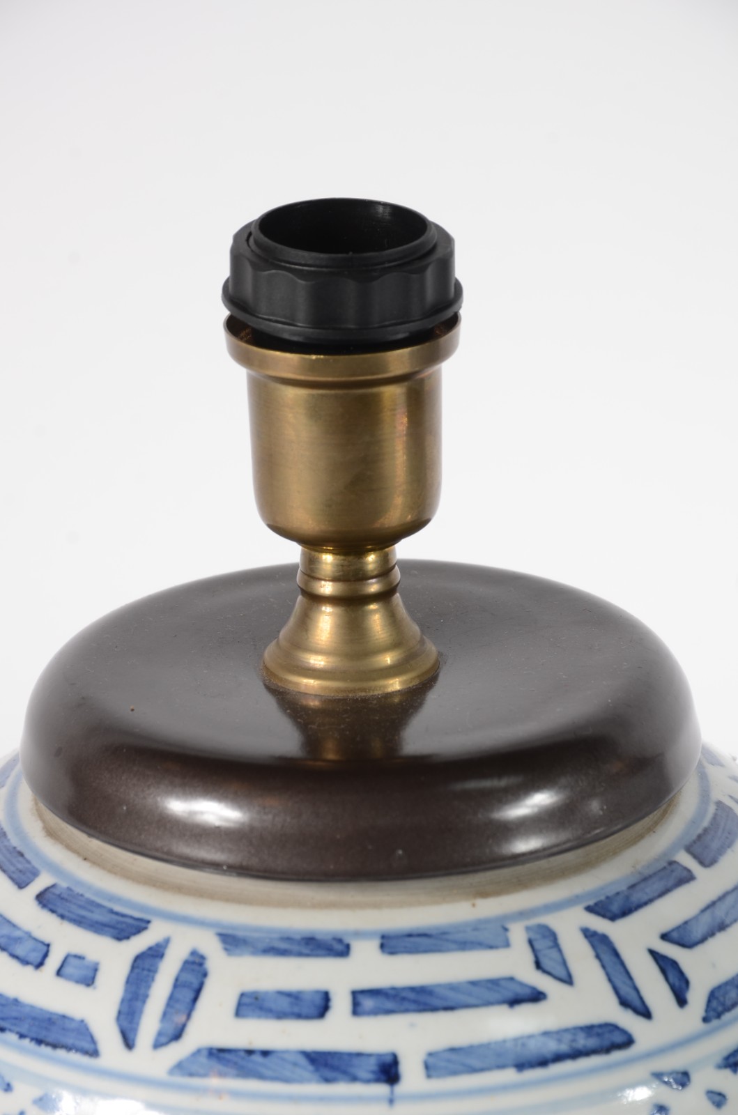 Par de abatjoures de porcelana chinesa azul e branca, bases de... - foto 2 de 5