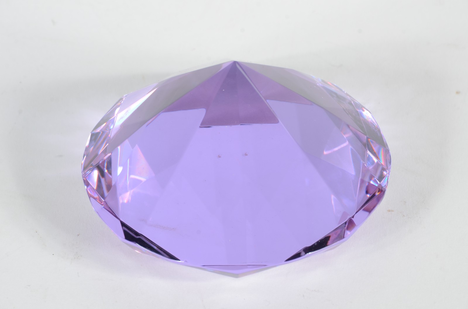Enfeite de cristal na forma de "diamante lilás", no estojo. - foto 4 de 6