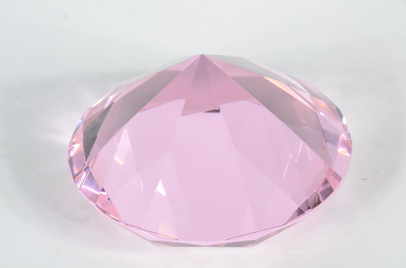 Enfeite de cristal na forma de "diamante rosa", no estojo. - foto 6 de 6