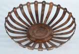 Fruteira em ripas de jacarandá fixadas com meta... - Fruteira em ripas de jacarandá fixadas com metal. Anos 1960.
