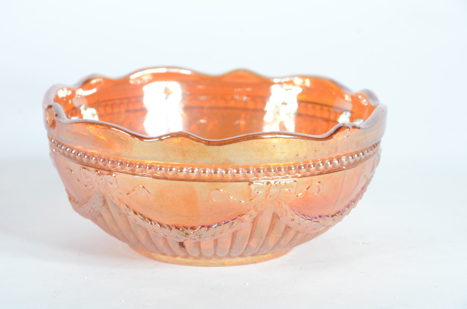 Conjunto de saladeira e 5 bowls de vidrão na cor fogo. Assinados... - foto 2 de 6