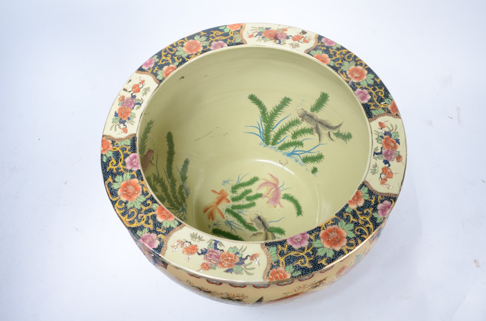 Cachepot de porcelana oriental decorado com pássaros e flores em... - foto 3 de 6