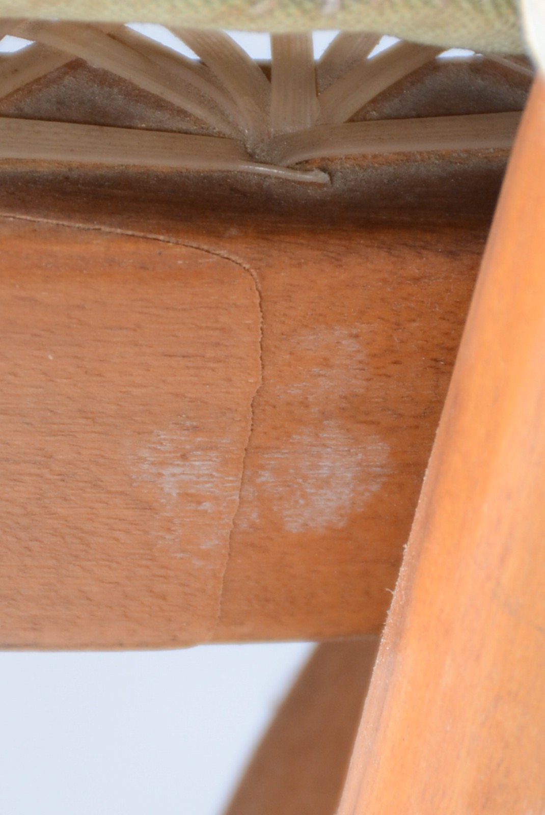 Par de cadeiras de madeira nobre, estilo austríaco Thonet, forração... - foto 8 de 8