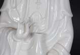 Kuan Yin - Escultura de porcelana blanc de Chin... - Kuan Yin - Escultura de porcelana blanc de Chine, base de madeira.