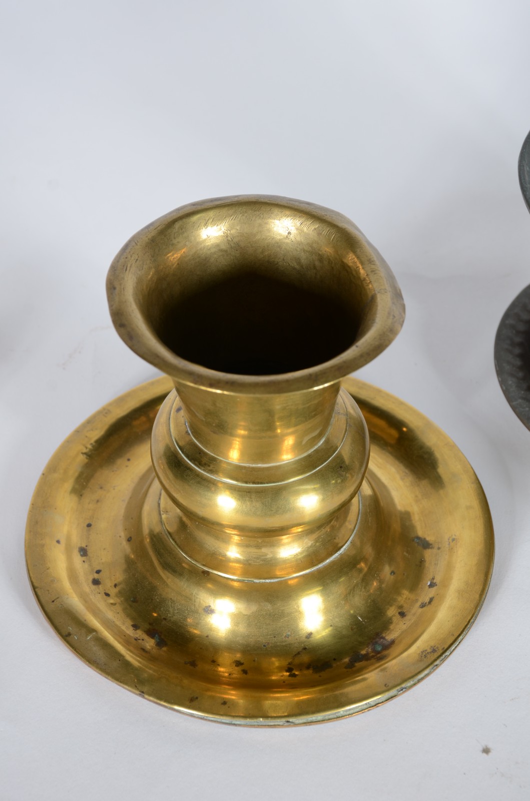 Conjunto com 4 almofarizes com soquetes de bronze e metal dourado. - foto 3 de 6