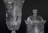 Duas compoteiras em demi cristal. A menor tem l... - Duas compoteiras em demi cristal. A menor tem lascados na borda.
