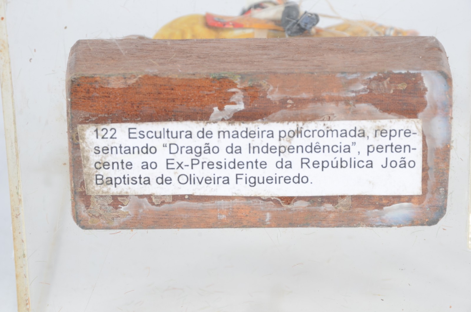 Escultura de madeira policromada representando "Dragão da... - foto 7 de 7