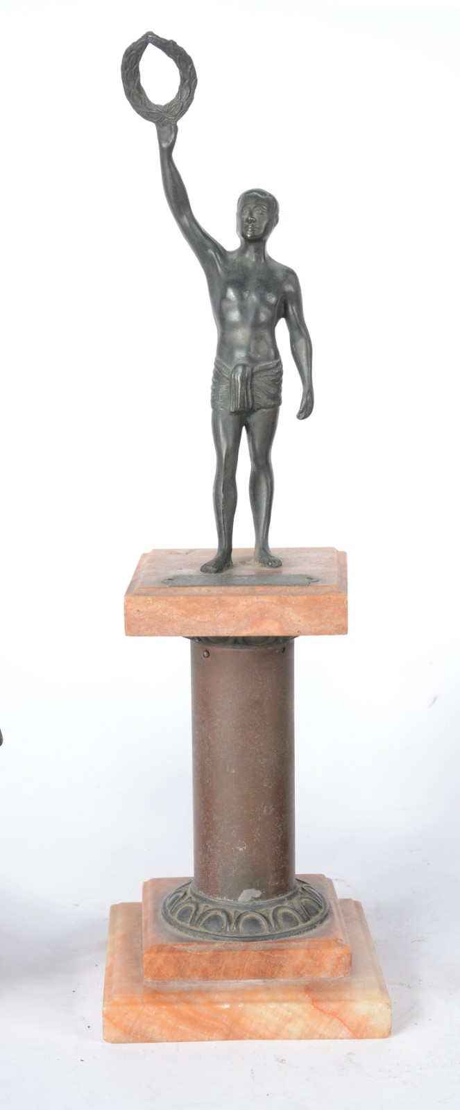 Cinco estatuetas diversas de metal. Desgastes e partes faltantes. - foto 4 de 10
