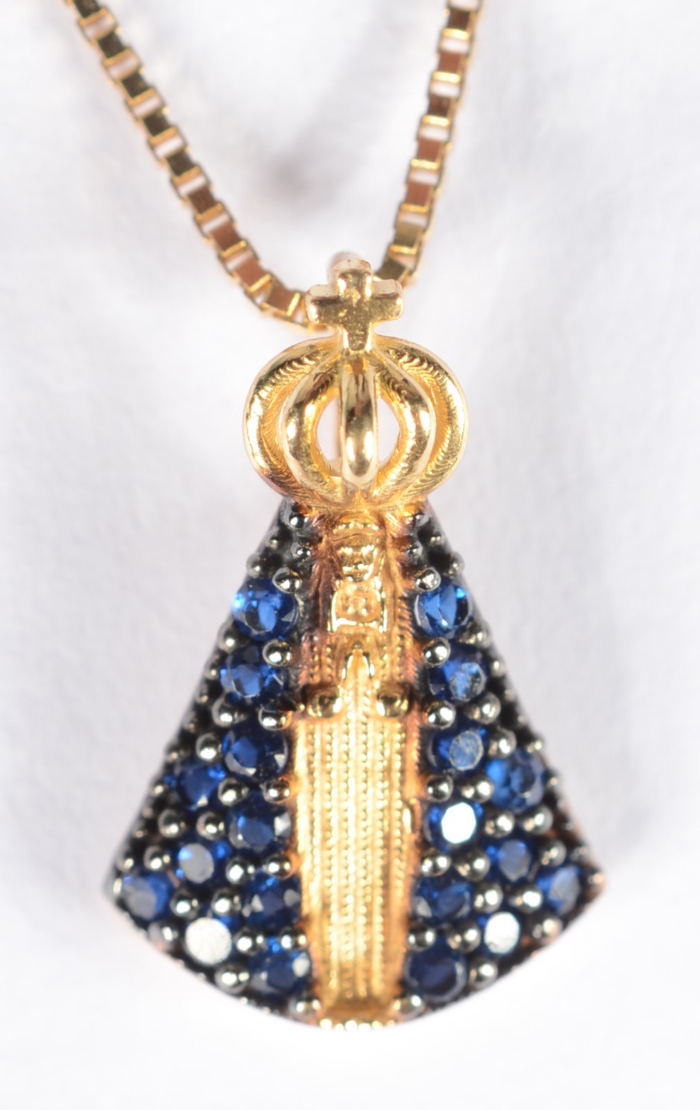 Colar com pendente Nossa Senhora Aparecida de ouro 18 k., contraste... - foto 3 de 5
