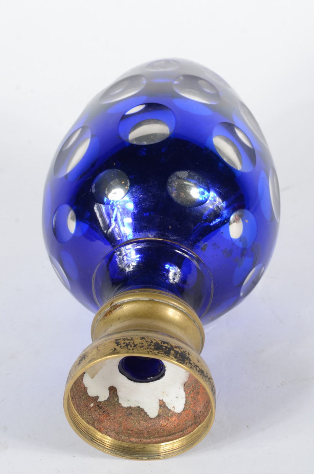 Pinha espelhada de cristal doublé azul lapidada, base de metal. - foto 3 de 4