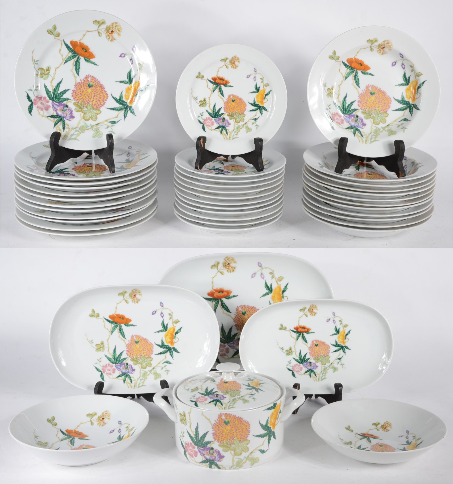 Aparelho de jantar de porcelana Germer com flores em policromia... - foto 1 de 4