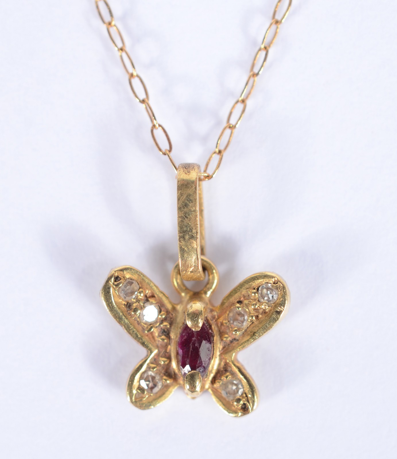 Colar com pendente na forma de borboleta de ouro 18 k., contraste 750... - foto 3 de 8