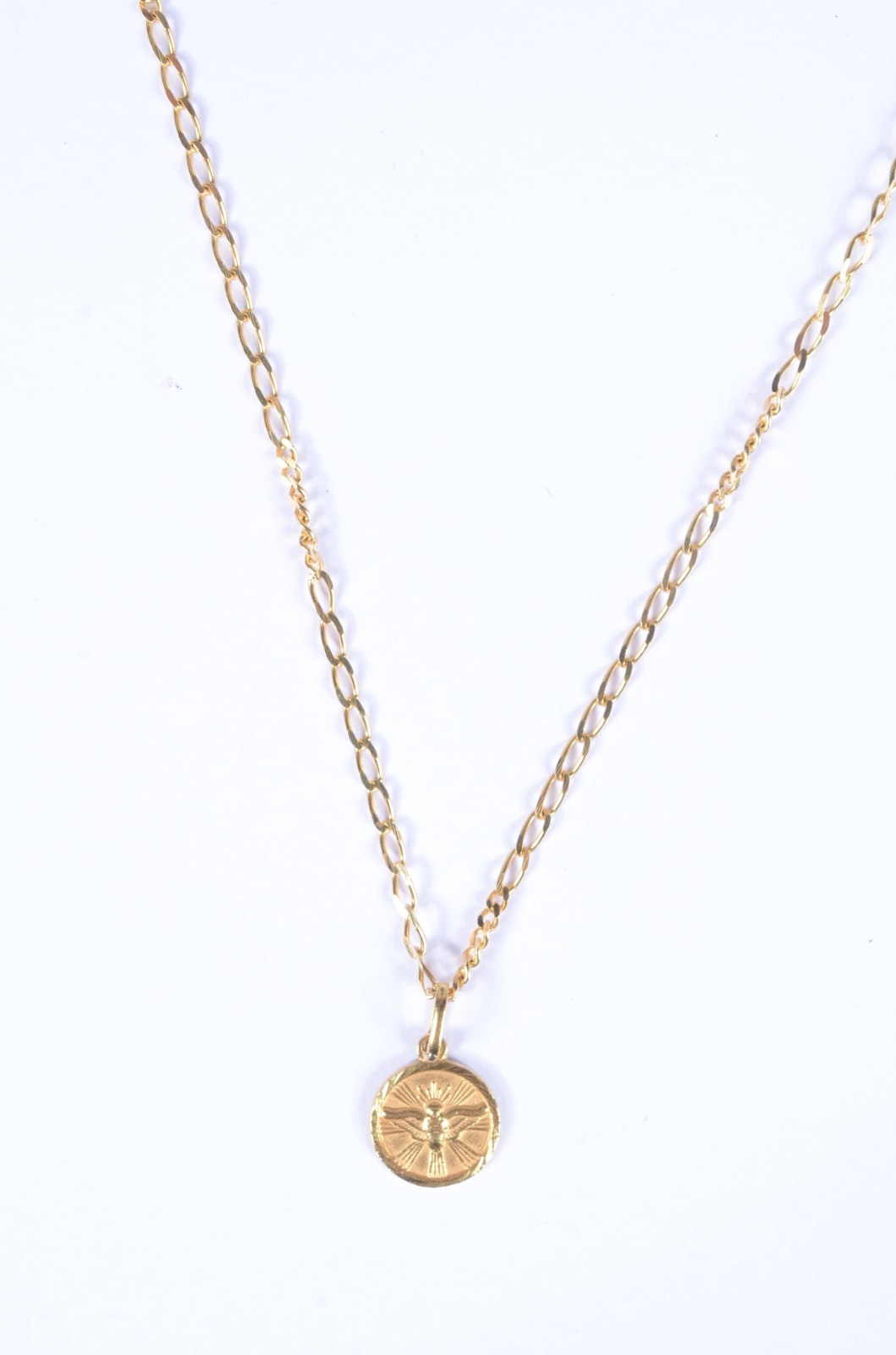 Colar com pendente com medalha de ouro 18 k., contraste 750 mls. (Por... - foto 1 de 5