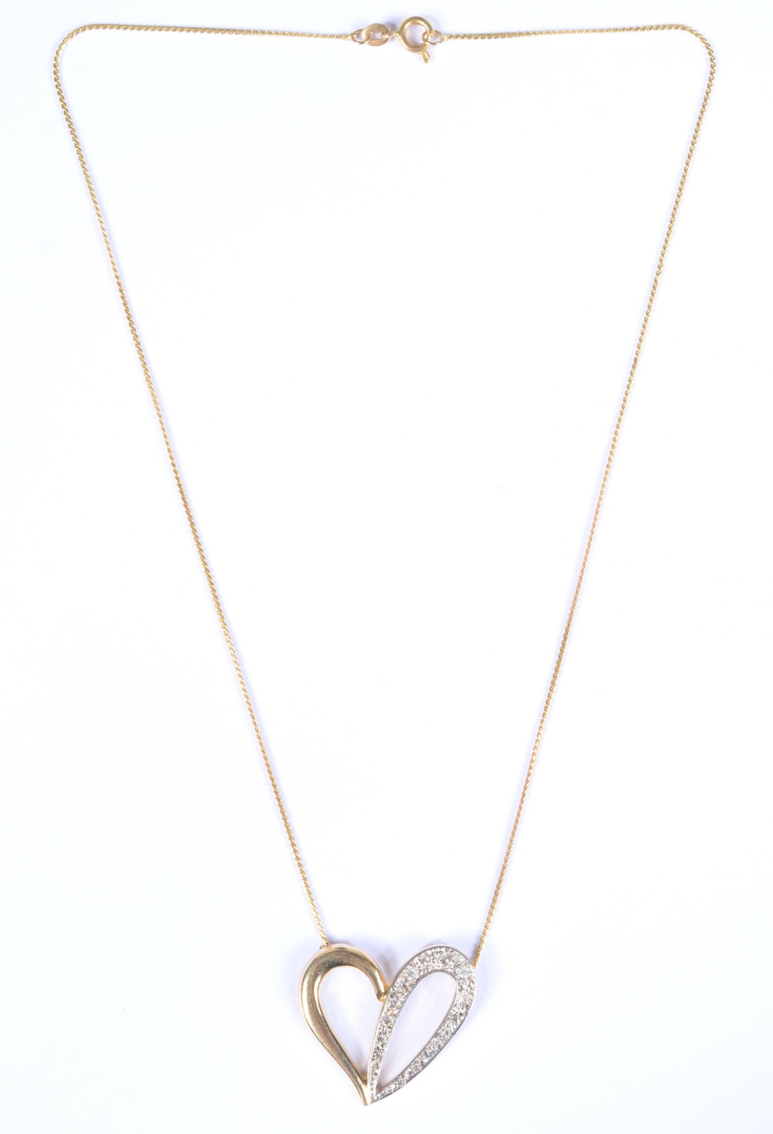 Colar com pendente na forma de coração vazado de ouro 18 k... - foto 2 de 6
