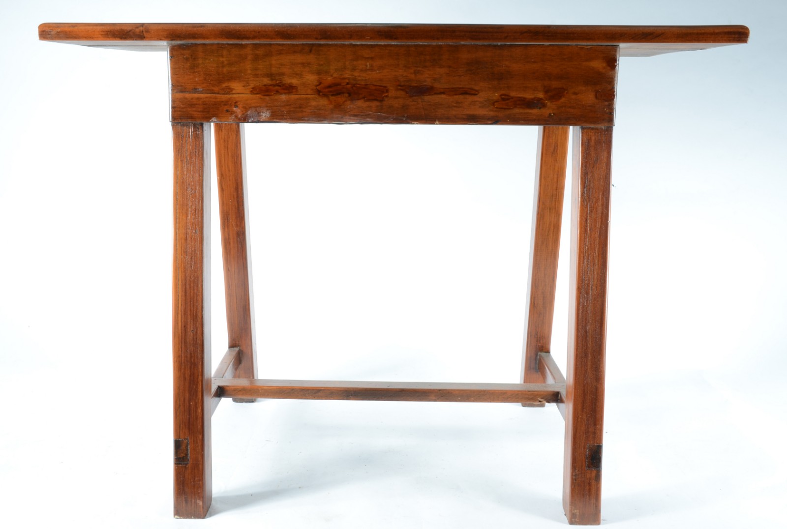 Mesa de madeira nobre com uma gaveta. Estilo colonial brasileiro. - foto 4 de 6