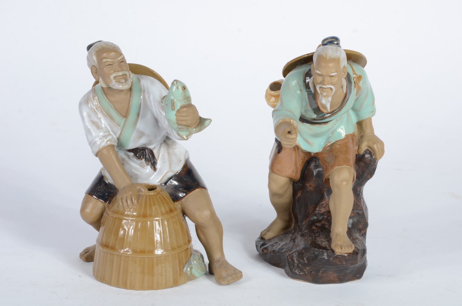 Duas esculturas de cerâmica chinesa policromad representando... - foto 2 de 6