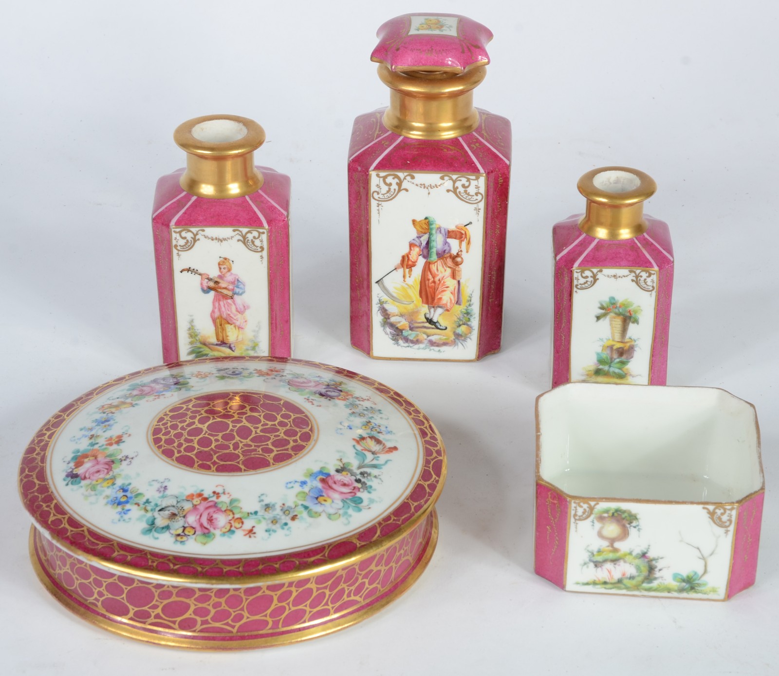Conjunto com três perfumeiros (dois sem tampa) e uma caixa (sem... - foto 1 de 7