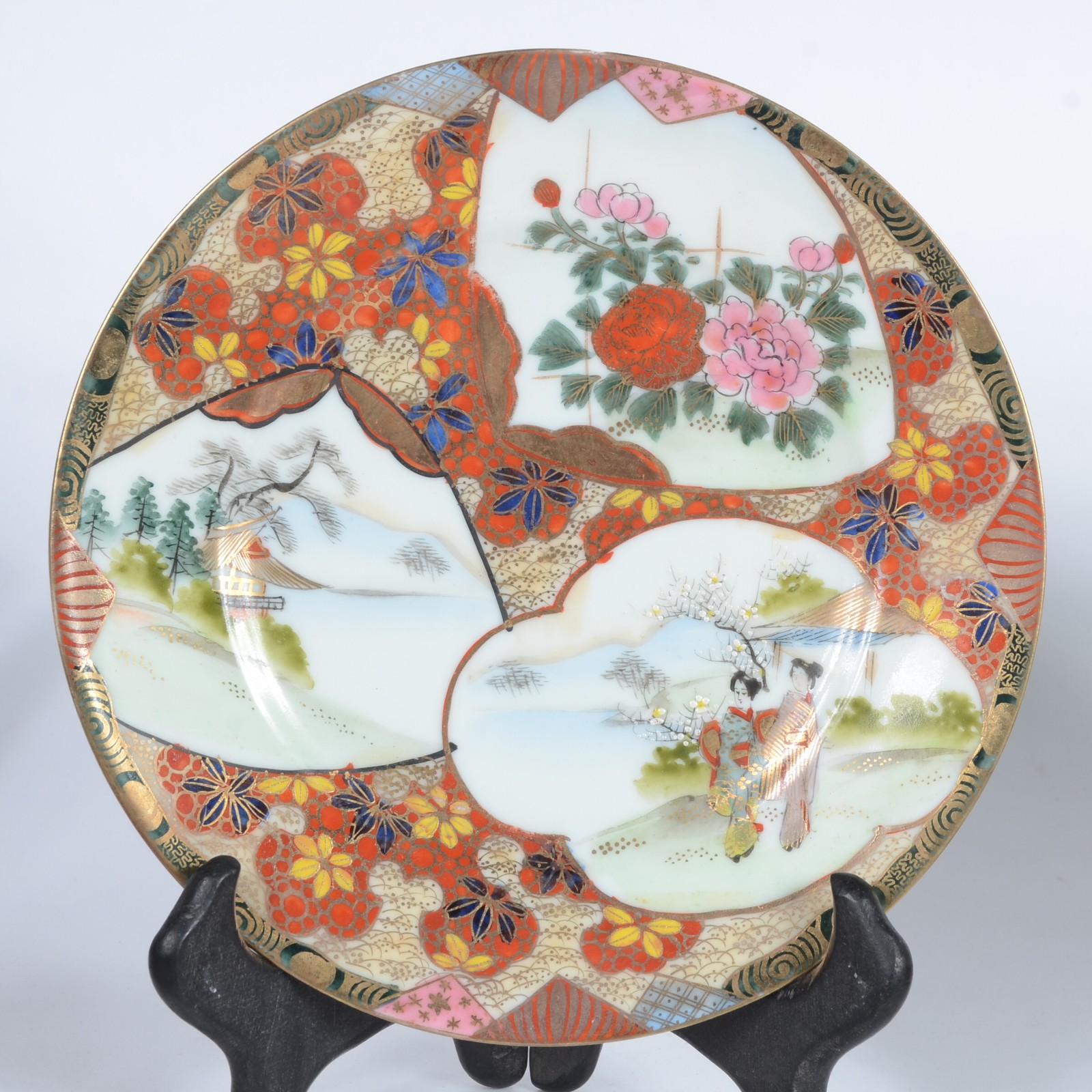 Aparelho de chá e café de porcelana oriental, decorado com figuras de... - foto 5 de 6