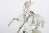 HEREND, Cavalo com treinador - Escultura de porcelana húngara Herend policromada representando "Horse and trainer".