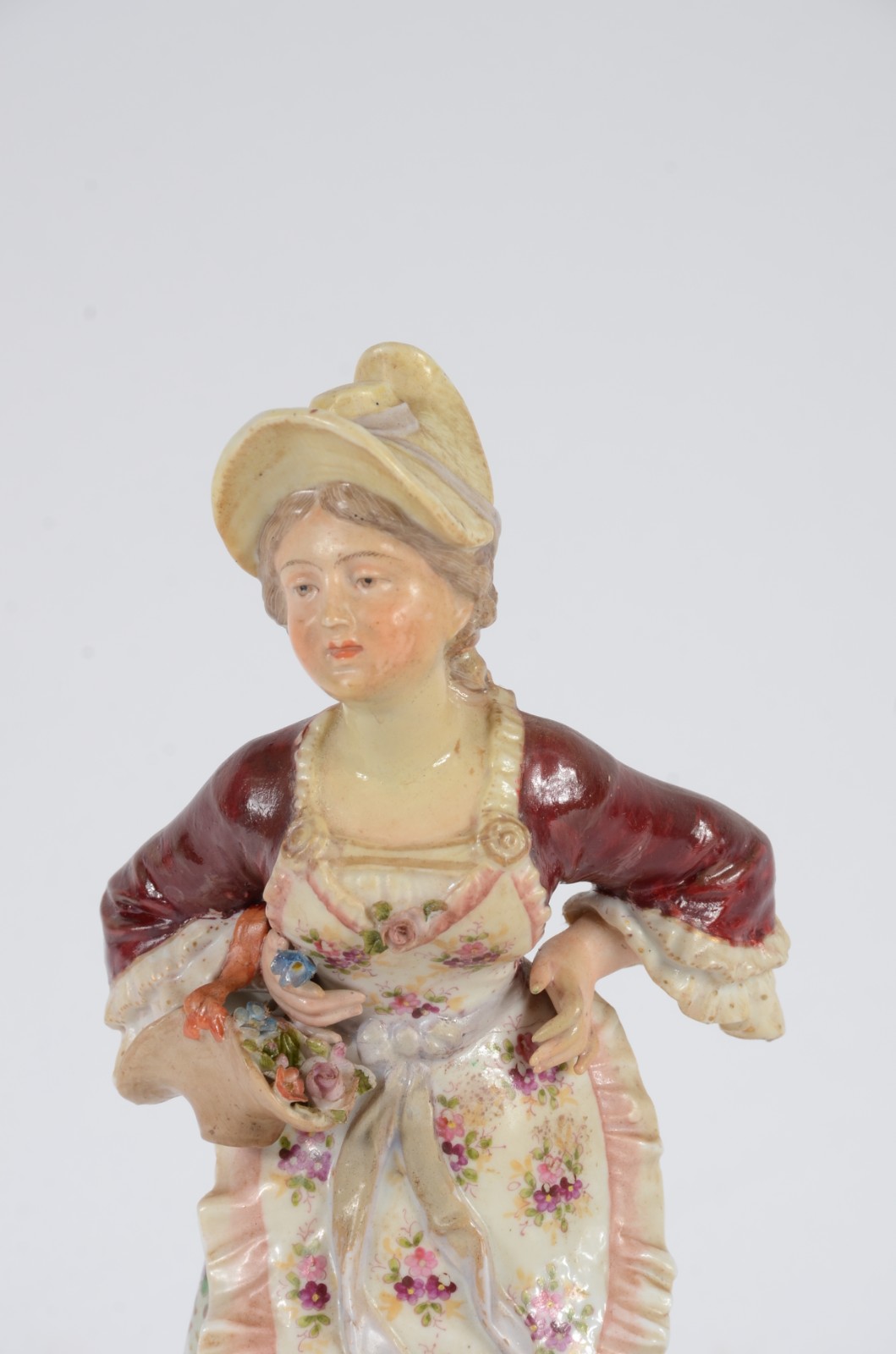Estatueta de porcelana italiana Capo di Monti policromada... - foto 2 de 8