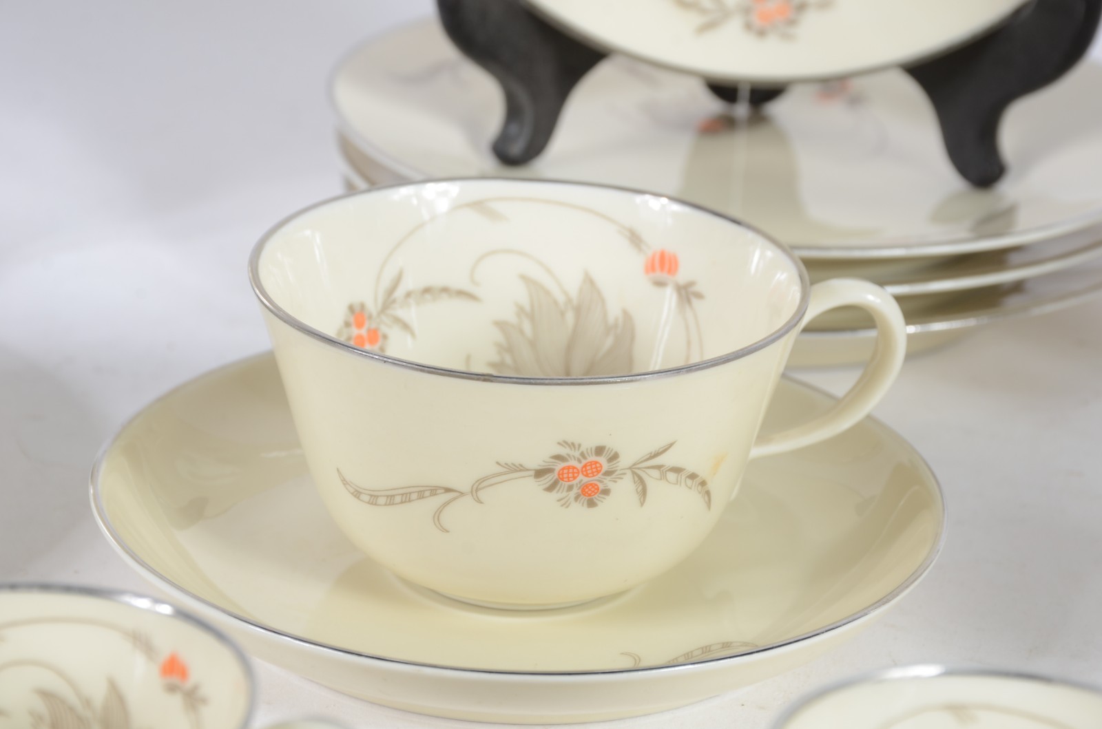 Serviço de chá e café de porcelana francesa - Jean Haviland, na cor... - foto 2 de 9