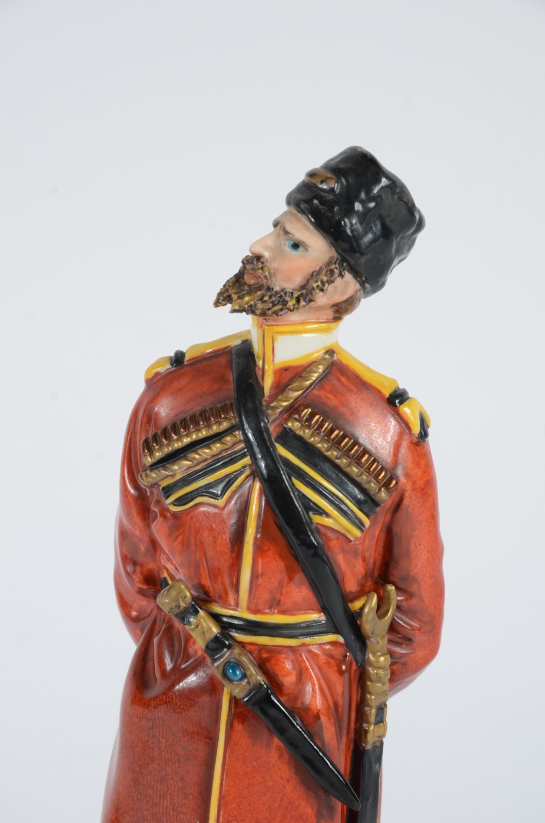 Escultura de porcelana italiana policromada representando soldado... - foto 2 de 9