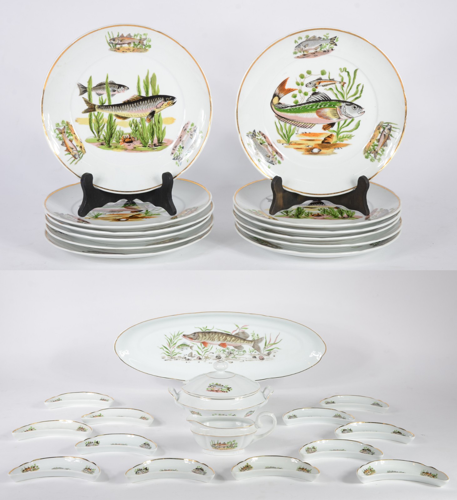 Serviço para peixe de porcelana Real, decorados com figuras de peixes... - foto 1 de 8