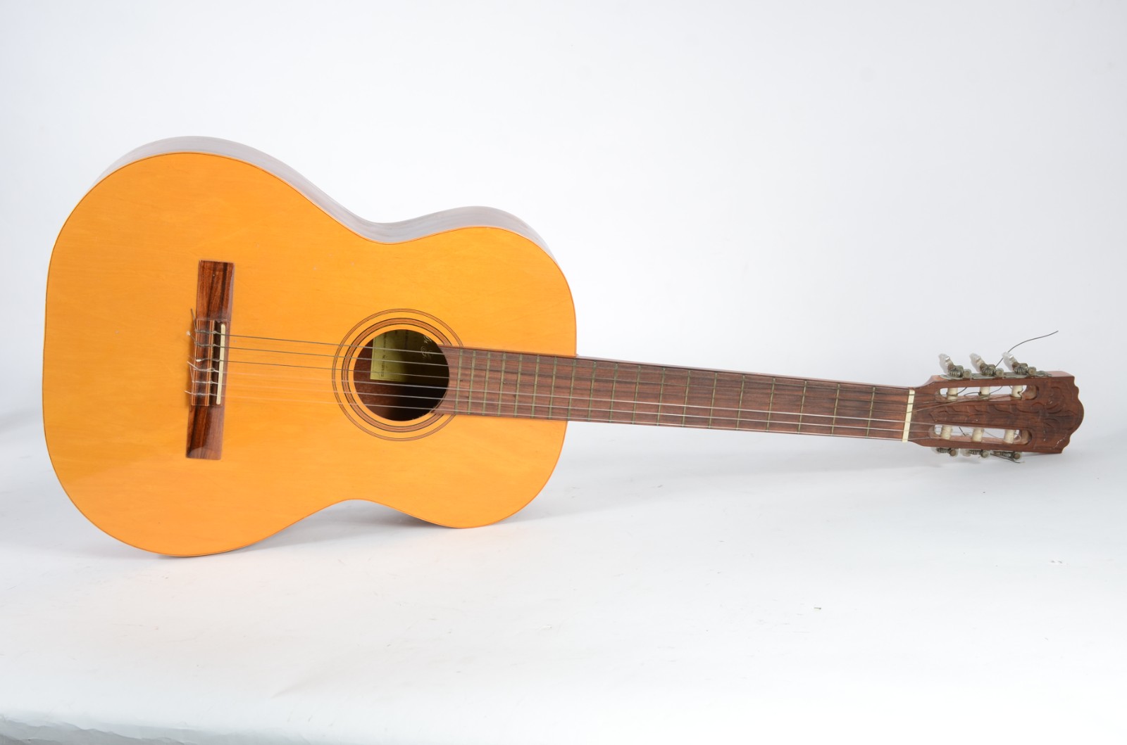 Violão. - foto 1 de 10