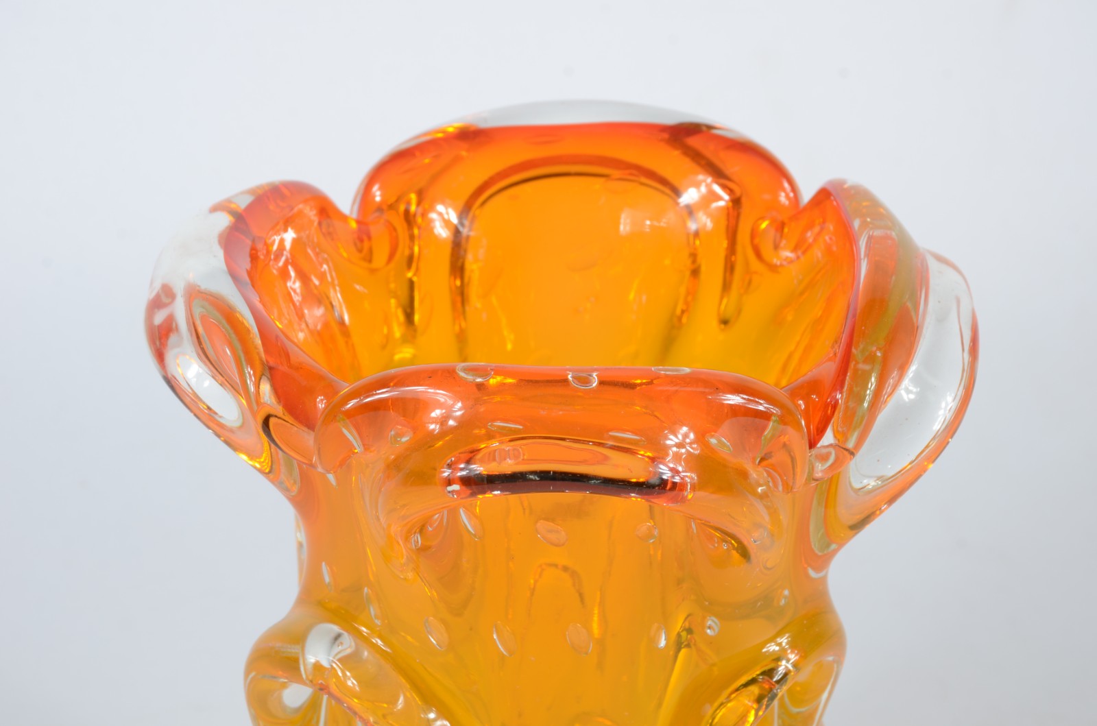 Vaso de murano italiano na cor laranja. Anos 1960. - foto 2 de 3