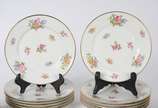 Limoges (1771),  - Conjunto para chá de porcelana francesa, Charles Ahrenfeldt, decoração floral em policromia e frisos dourados, composto de: 12 xícaras com pires e 12 