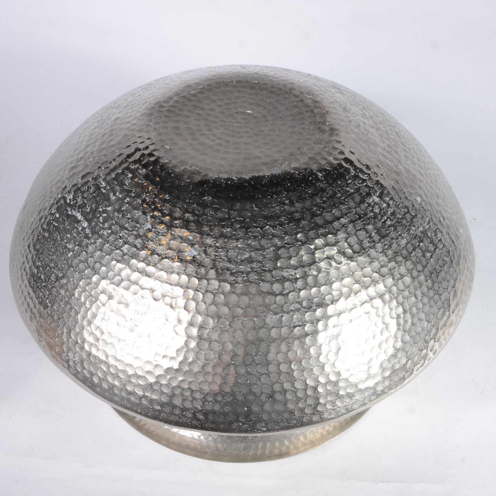 Grande vaso/cachepot de metal martelado. Desgastes. - foto 5 de 5