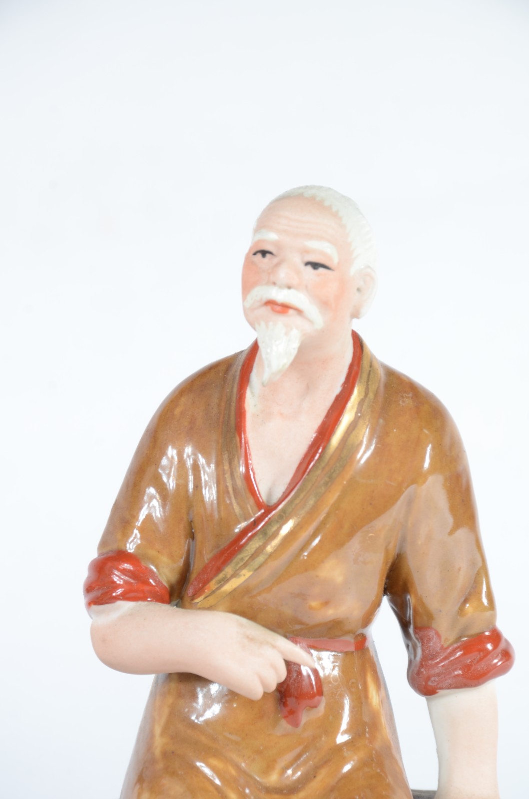 Três figuras de porcelana oriental policromada. - foto 8 de 9