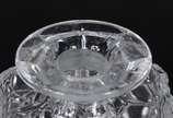 Quatro garrafas de cristal/vidro. Uma delas com... - Quatro garrafas de cristal/vidro. Uma delas com borda quebrada.