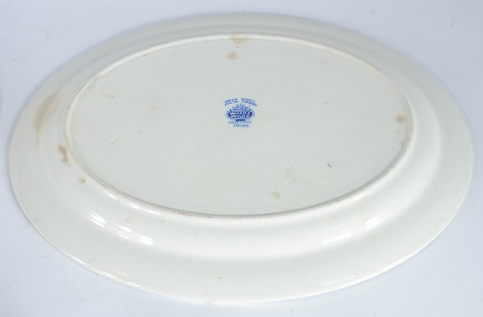 Duas peças, sendo: medalhão de porcelana oriental Satzuma com figuras... - foto 6 de 7