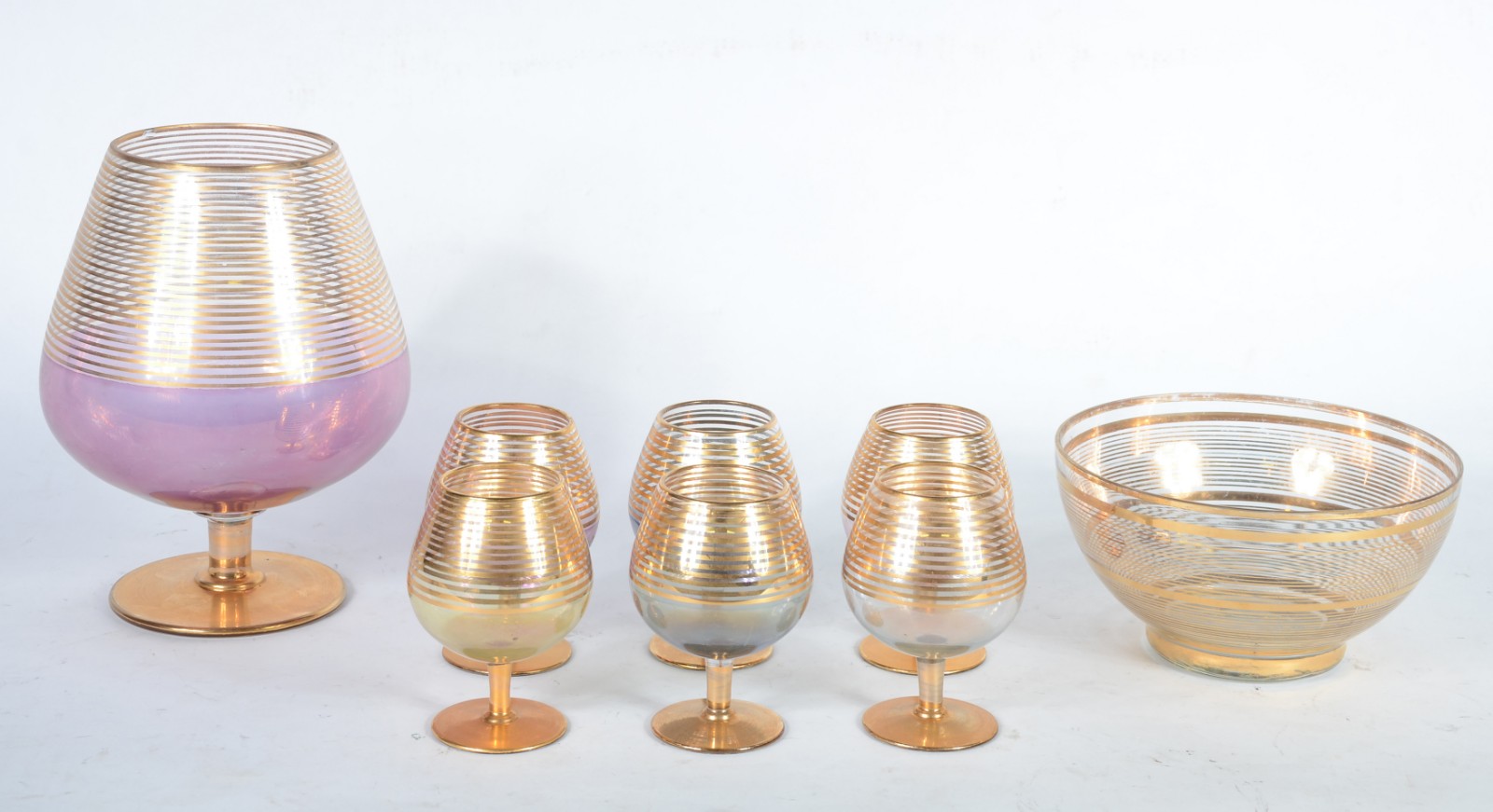Conjunto com 6 taças para conhaque, taça grande e bowl de vidro com... - foto 1 de 6