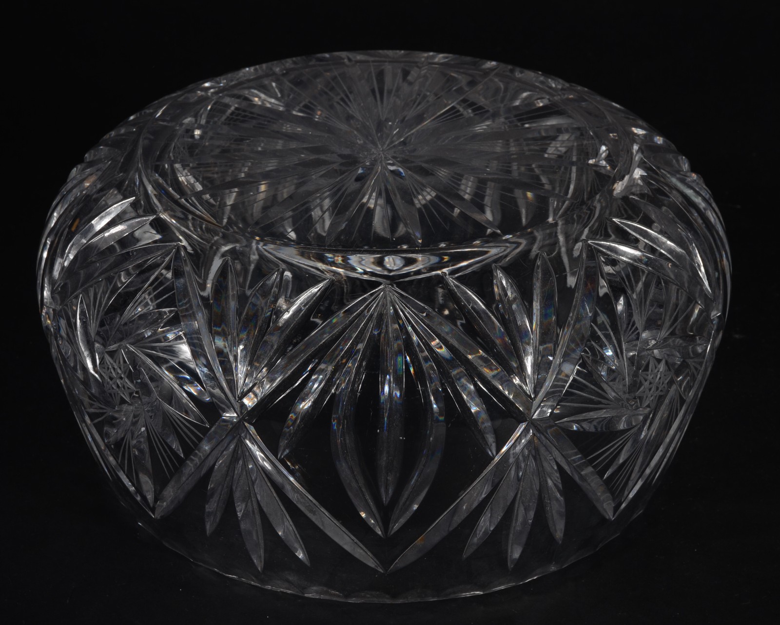 Bowl de cristal tcheco lapidado. - foto 3 de 3