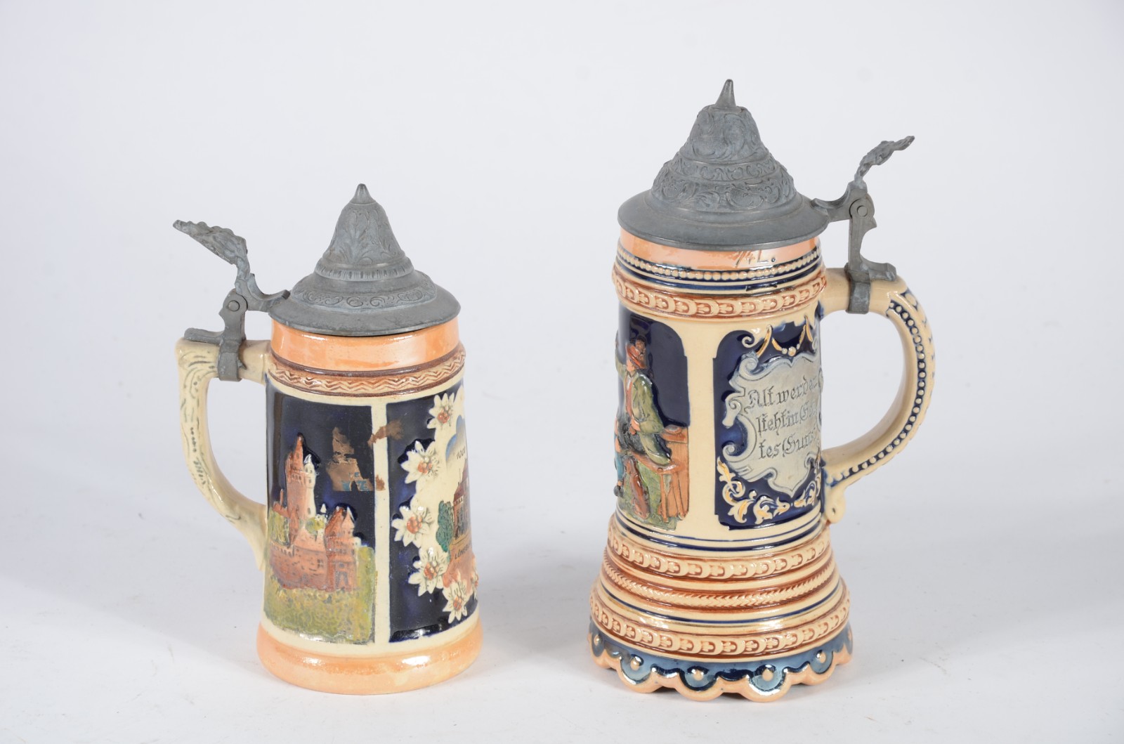Diversas peças, sendo: dois pratos de porcelana oriental, um decorado... - foto 5 de 11