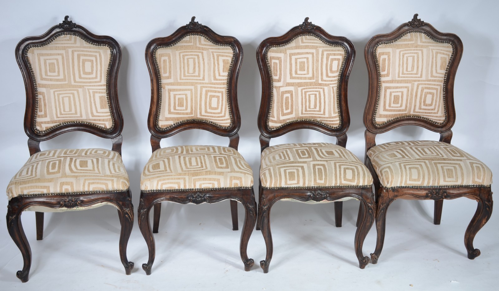 Conjunto com 4 cadeiras de madeira nobre para sala de jantar... - foto 1 de 8