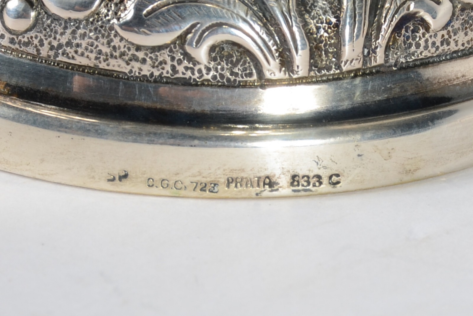 Jarra de prata, contraste 833 mls. Peso da prata: 340 g. (Por motivos... - foto 5 de 5