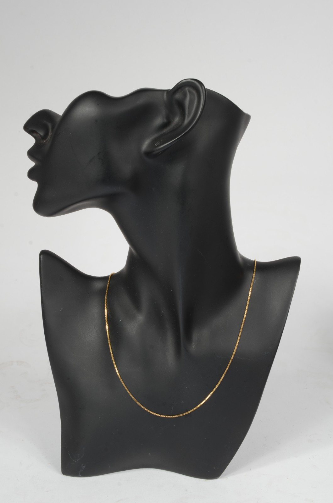 Colar veneziano em ouro 18 k., contraste 750 mls. Aro 17. (Por... - foto 5 de 5