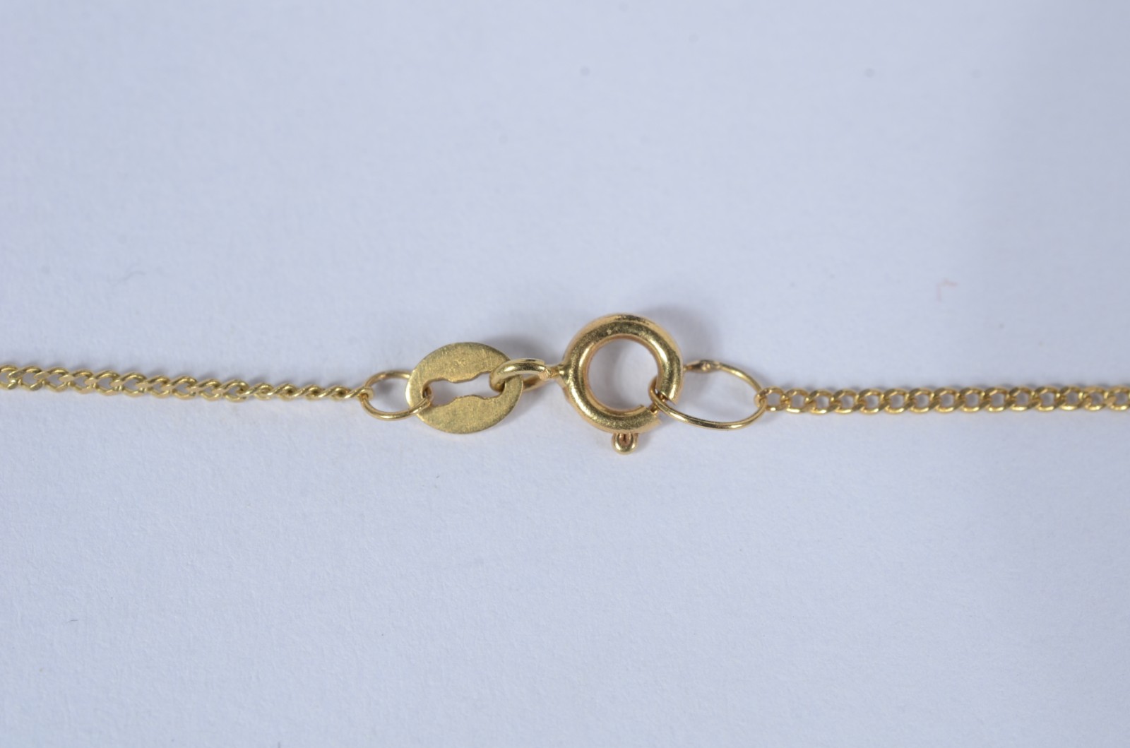 Colar com pendente na forma de globo de ouro 18 k., contraste 750... - foto 4 de 6