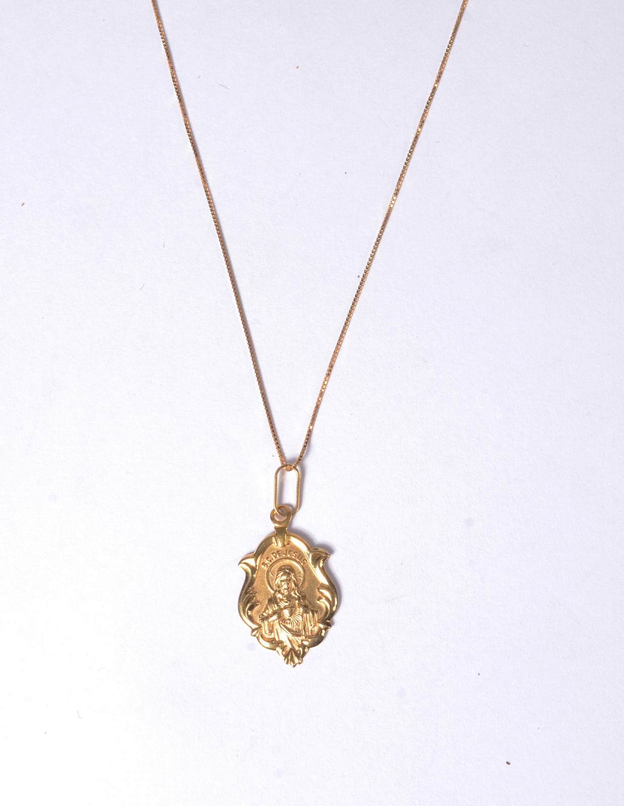 Colar com pendente sacro de ouro 18 k., contraste 750 mls. (Por... - foto 1 de 5