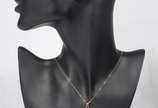 Colar de ouro 18 k., contraste 750 mls com topá... - Colar de ouro 18 k., contraste 750 mls com topázio azul. (Por motivos de segurança a peça não se encontra na loja).